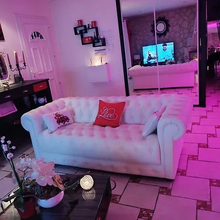 Appartement Miss G'Ainguette à Guereins Extérieur photo